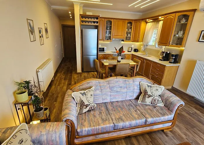 Georgia's Skyview Apartman Pórosz